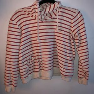 Quarter sleeve sweatshirt